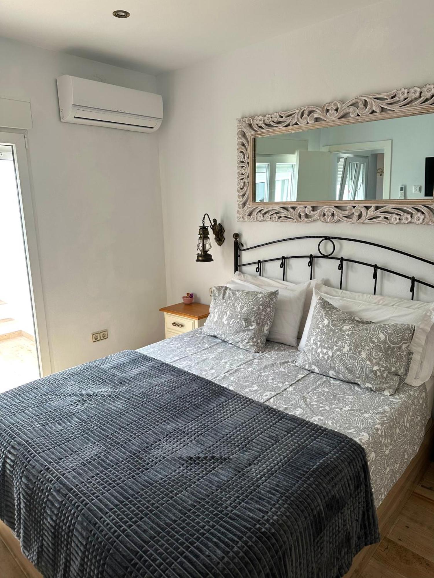 Casa Noah Villa Нерха Екстериор снимка